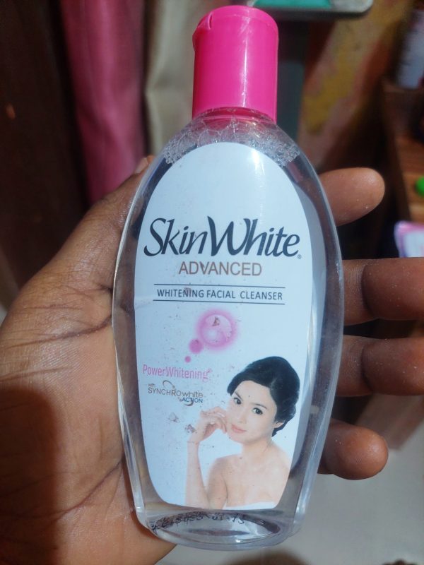 SKIN WHITE ADVANCE WHITENING FACIAL CLEANSER  135ml