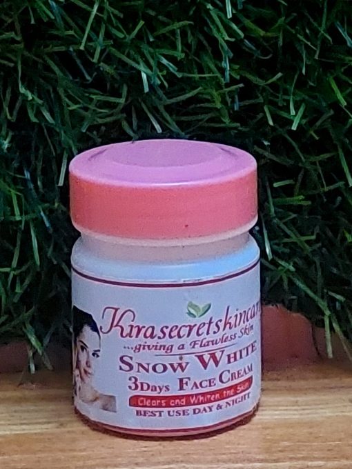 SNOW WHITE 3days WHITENING FACE CREAM 30g VERY STRONG WHITENING 15SHADE