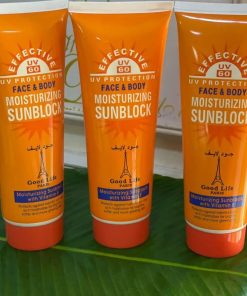 GOOD LIFE MOISTURIZING SUNBLOCK SUNSCREEN WITH VITAMIN E SPF 60 200ml