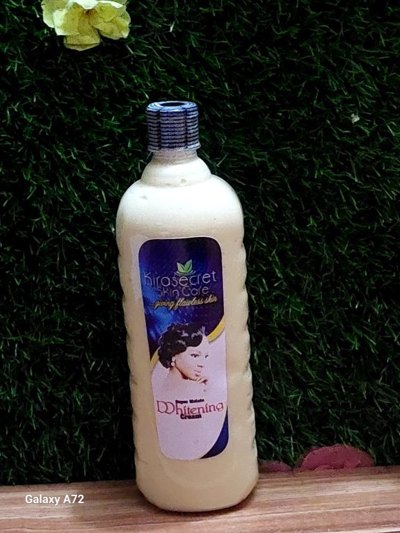 MOLATO WHITENING BODY LOTION 10 shades 1Litre