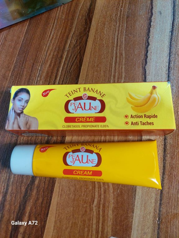 PEAU JAUNE FAST ACTION BANANA TUBE CREAM 50g - Image 2