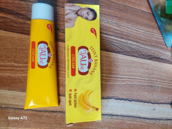 PEAU JAUNE FAST ACTION BANANA TUBE CREAM 50g