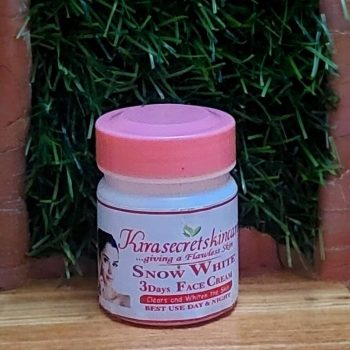 SNOW WHITE 3days WHITENING FACE CREAM VERY STRONG WHITENING 15 SHADE it Whiten the Face Very Fast and Flawless 30G