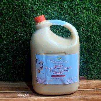 SNOW WHITE 3days WHITENING BODY LOTION VERY STRONG WHITENING 15 SHADE it Whiten the skin Very Fast and Flawless 5LITER